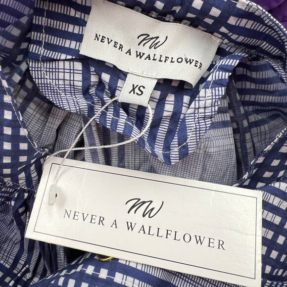 Never A Wallflower Elastic Sleeve Dress Navy Blue Plaid Printed Cotton Mini - Picture 3 of 8